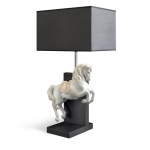 Lampada cavallo in courbette